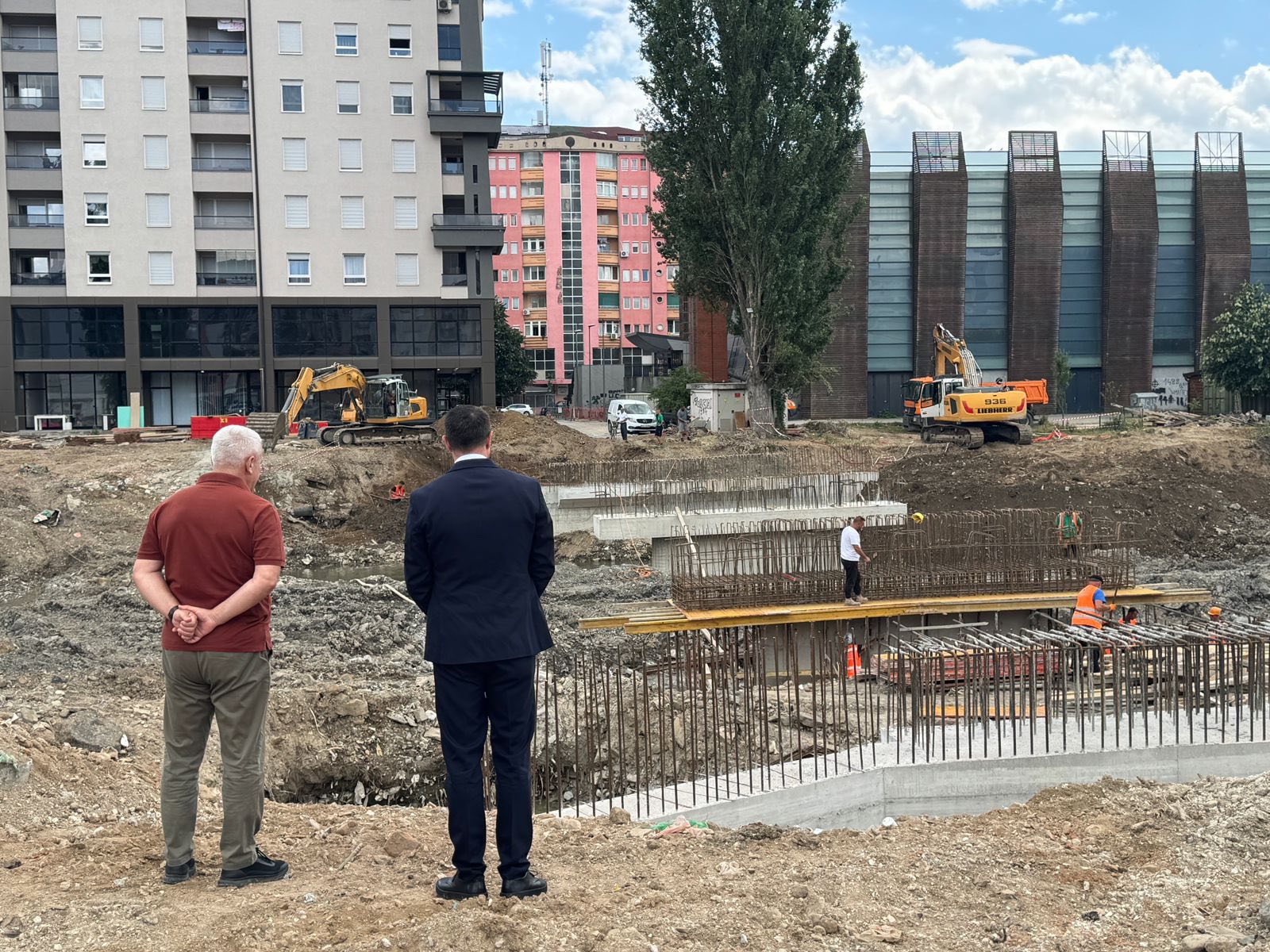 Krasniqi nuk zmbrapset për urat në Mitrovicë  Punimet sipas dinamikës