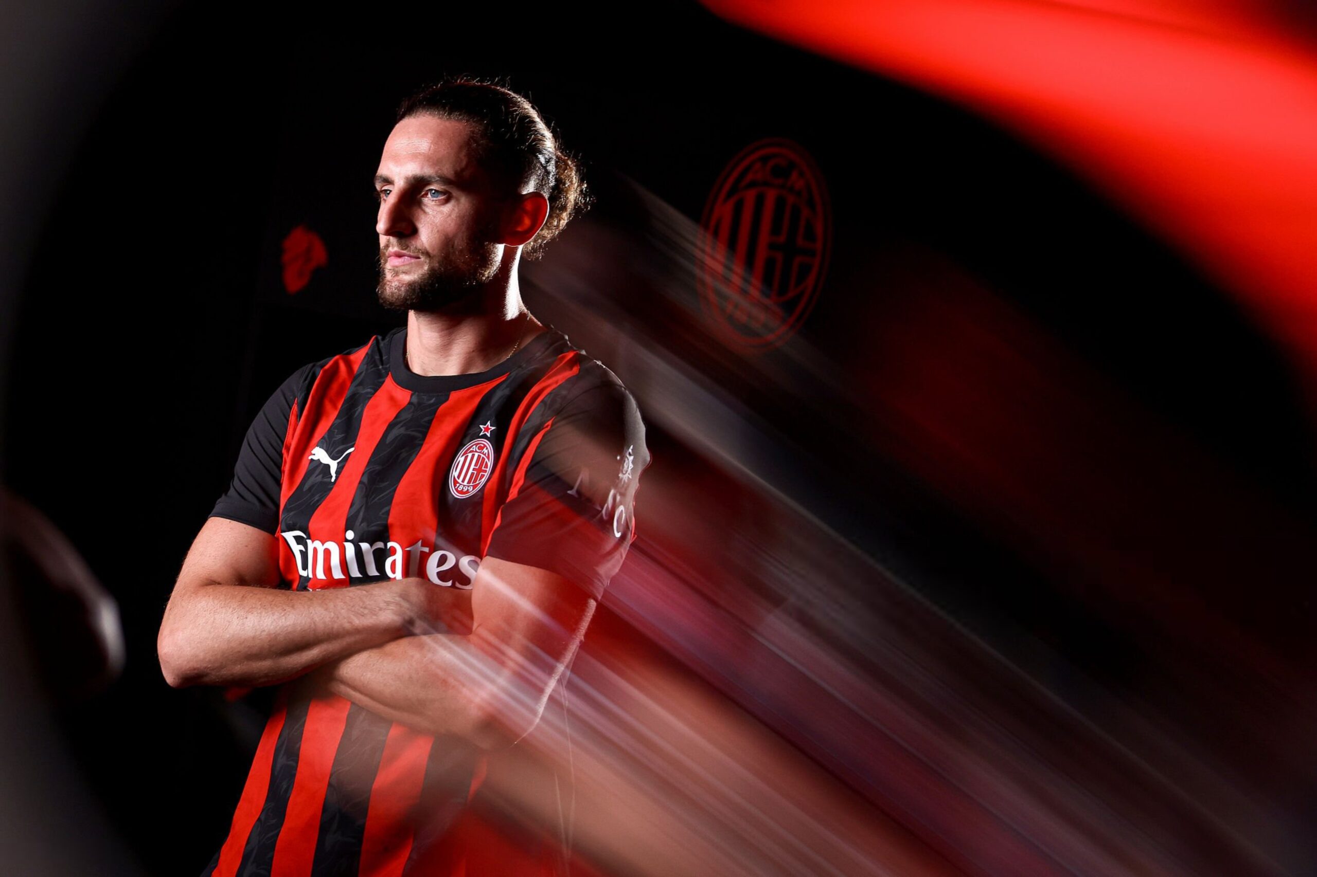 rabiot-shpjegon-pse-shpreson-te-ndryshoje-numrin-e-fanelles-te-milani-sezonin-e-ardhshem