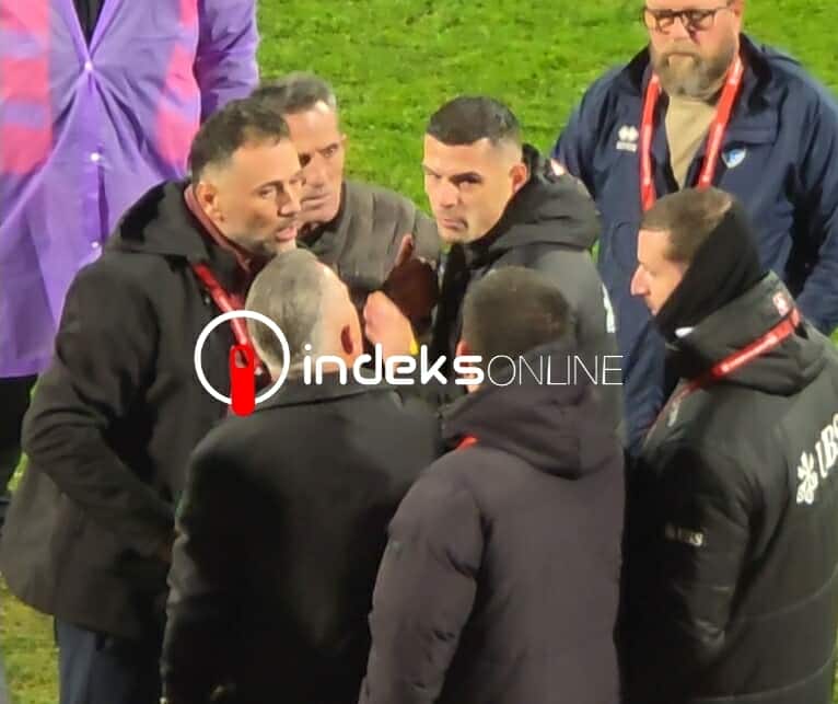 Pamje ekskluzive  I vërshëllyer  Granit Xhaka në debat të nxehtë me kreun e tifozëve  Dardanët 