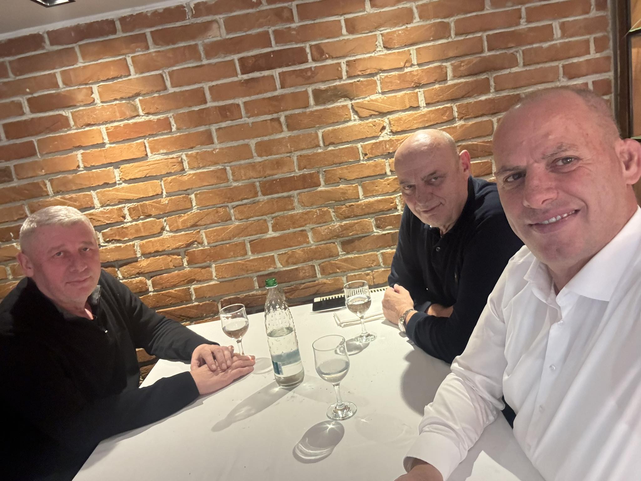 Takim mes gjeneralëve të çlirimit