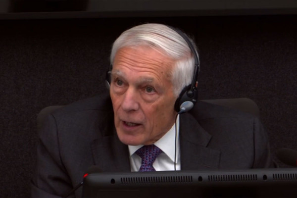 Clark përfundon dëshminë  Akuza për shitje organesh ishte dezinformim