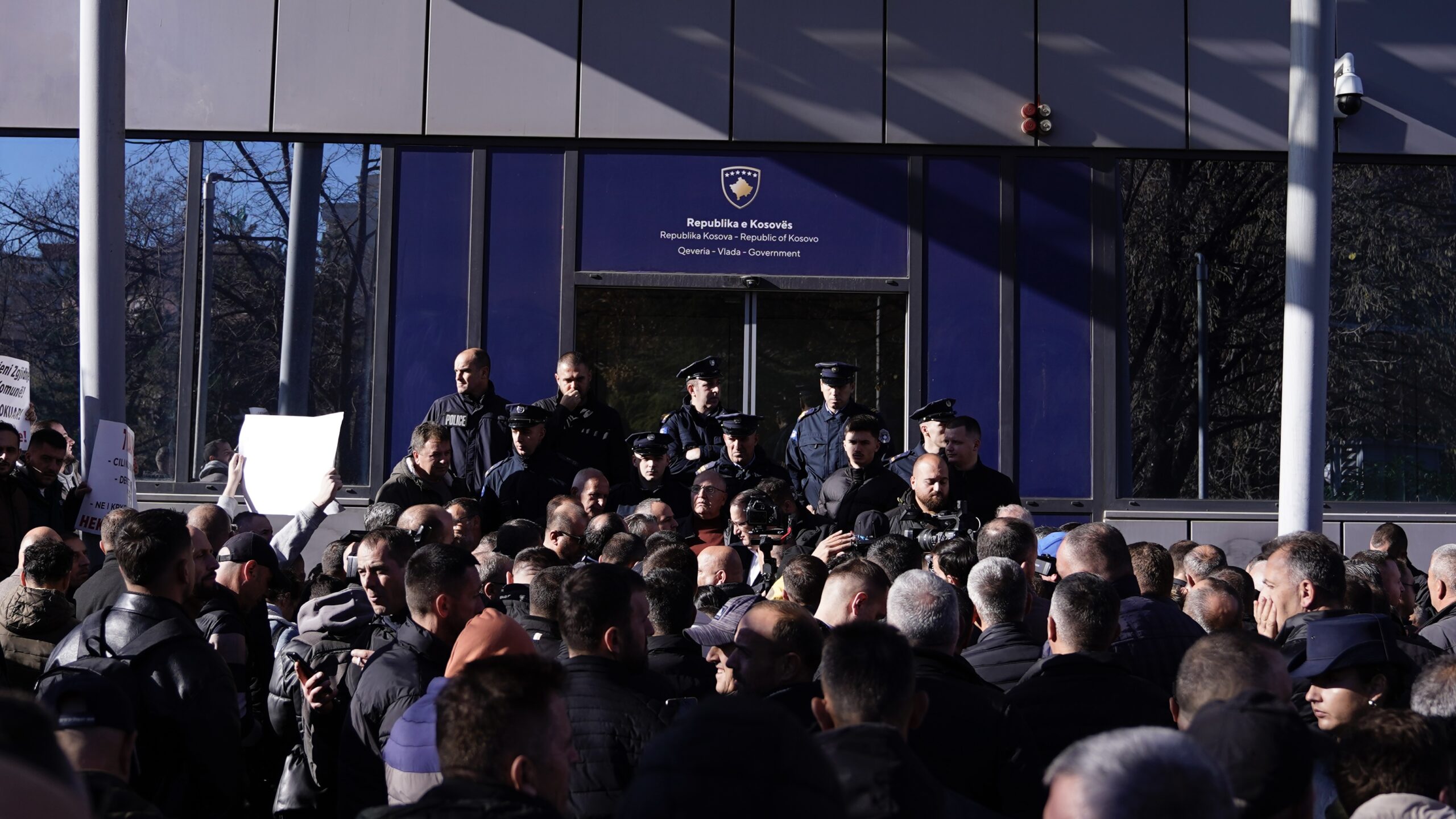 U shkuan në derë  por askush nga Qeveria s doli   përfundon protesta e Trafikut Urban