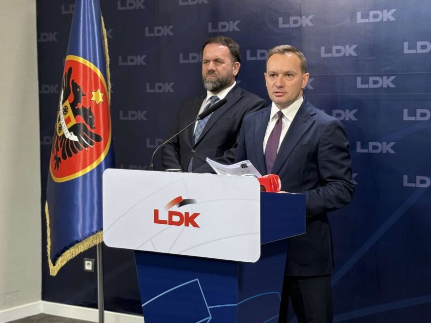 Dëmi rreth 3 milionë  Zogaj e quan skandal rastin me rezervat shtetërore  Fshehtësia shtetërore e ndarë në WhatsApp nga një person privat