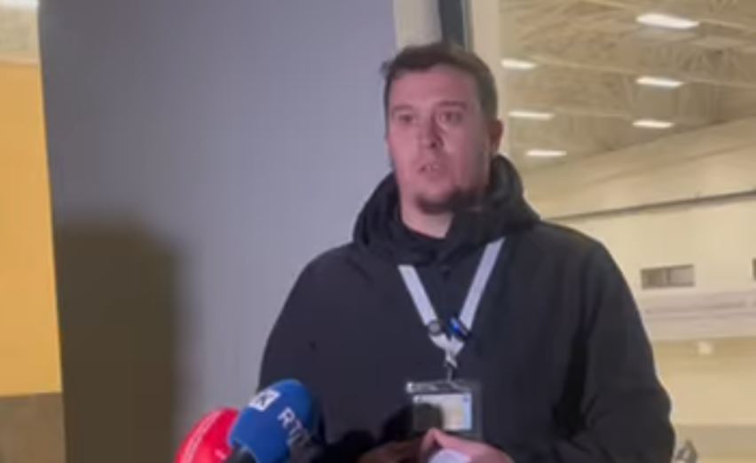 Anëtari i PDK së në QKN në Mitrovicë  Janë gjetur mbi 20 fletëvotime me numra të ndryshëm serik nga ai i vendvotimit