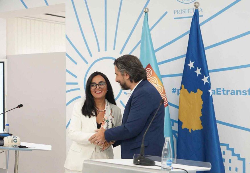 lushaku-me-kritika-ndaj-kurtit-e-muratit-qeveria-uzurpatore-po-e-shantazhon-politikisht-kryeqytetin