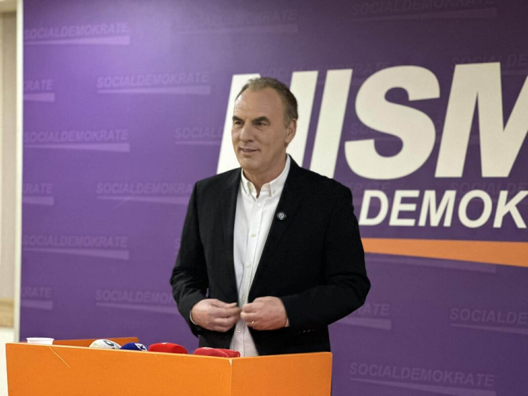 NISMA garon e vetme  Limaj thotë se bashkimi me PDK në bëhet në Parlament