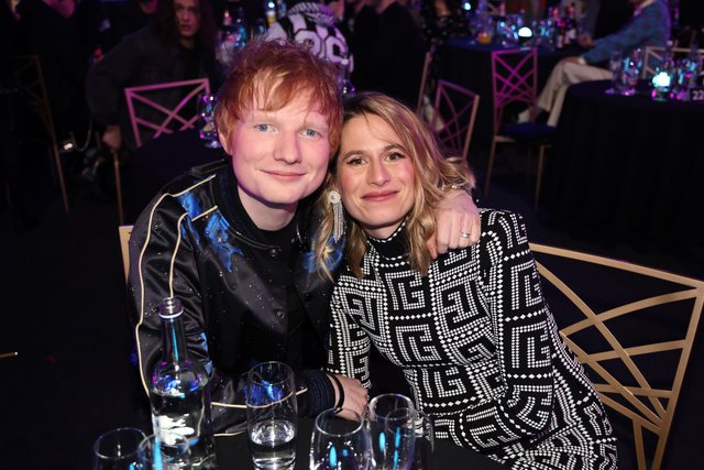 Ed Sheeran flet për krizën në martesën me Cherry
