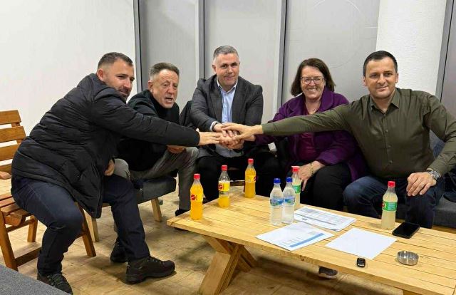 Pesë kandidatë nga AAK në Istog  Gani Dreshaj është 8 shi