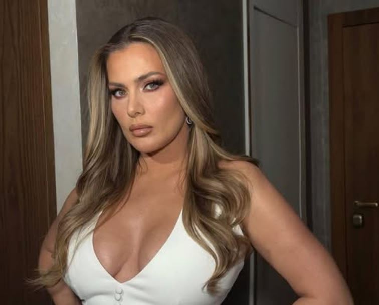 Kështu duket Olta Gixhari kur shfaqet pa pikë grimi