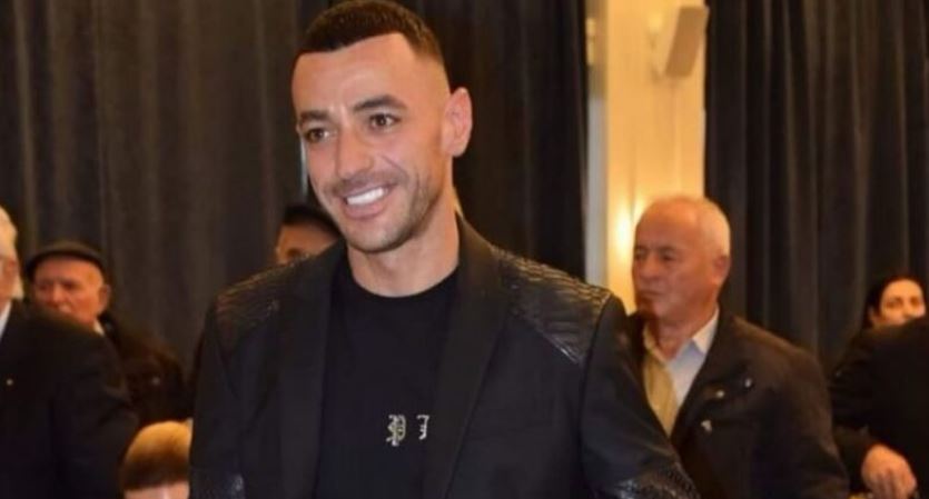 Stresi emocionon me urimin për nënën