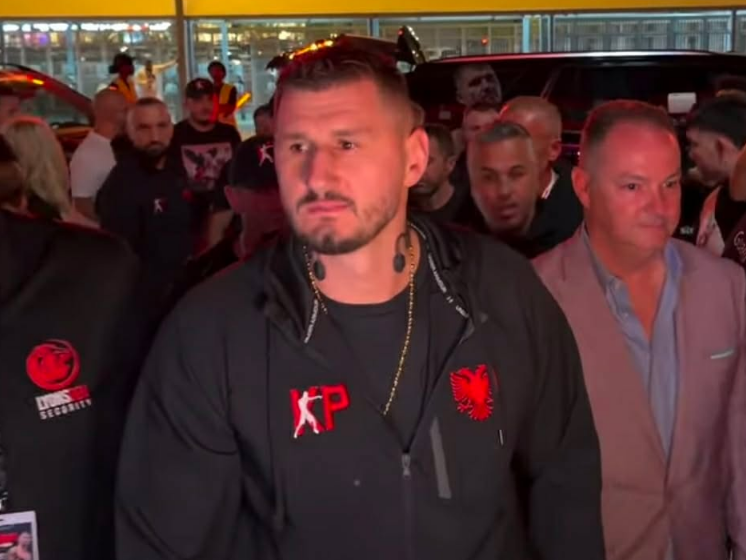 Gjithçka gati  këtu mund ta ndiqni meçin Prenga   Joshua