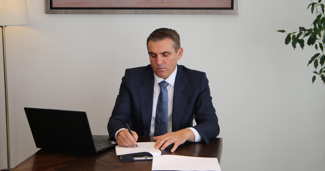 Kryeprokurori i Shtetit nënshkruan marrëveshje me Institutin e Bazelit për gjurmimin dhe rikthimin e pasurive të paligjshme të Kosovës
